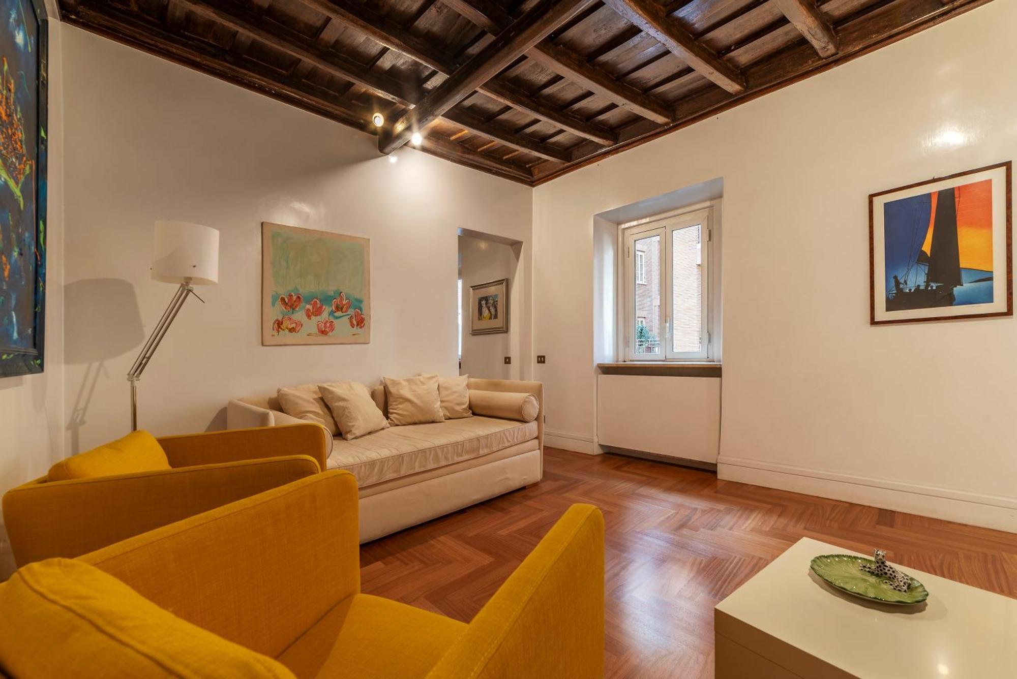 Apartment Frezza 39b - Fromehometorome Rome